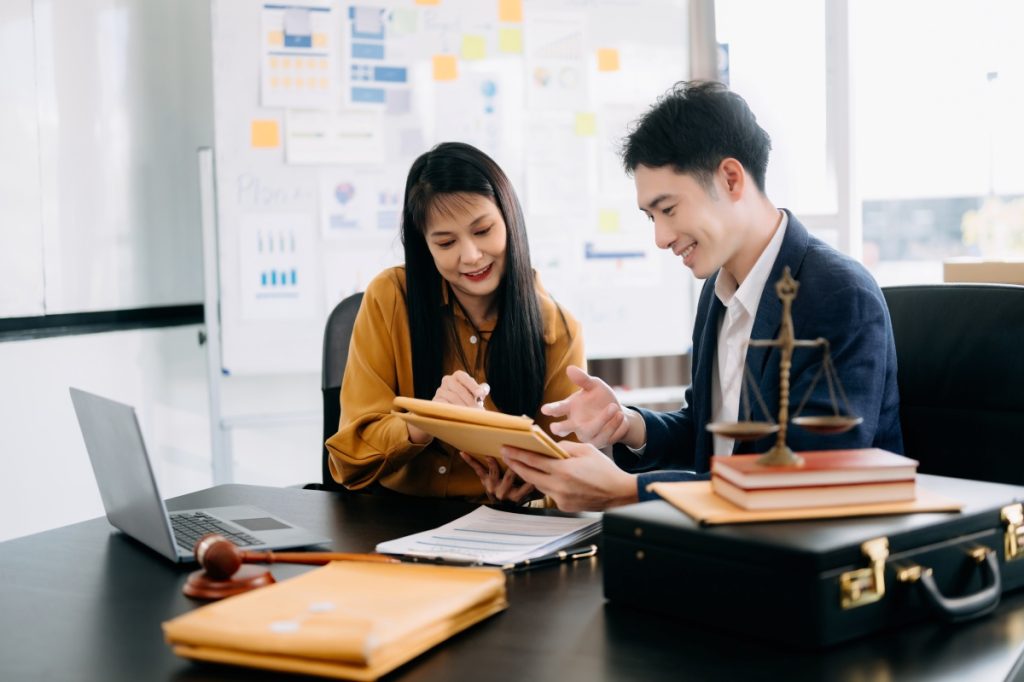 pentingnya legal compliance