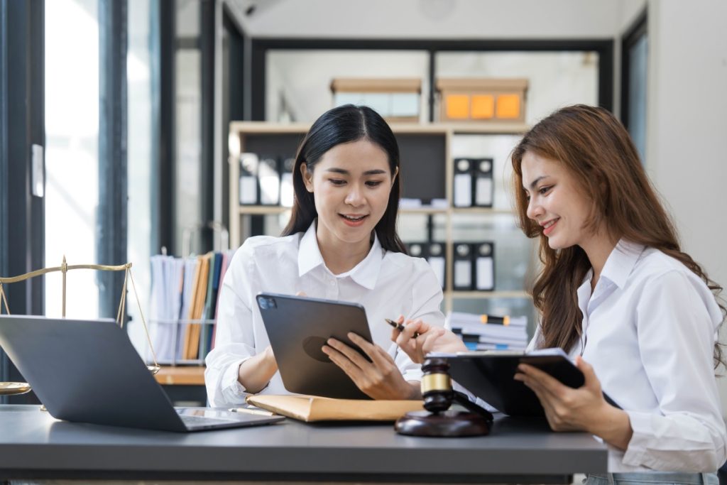 Sanksi pelanggaran legal compliance